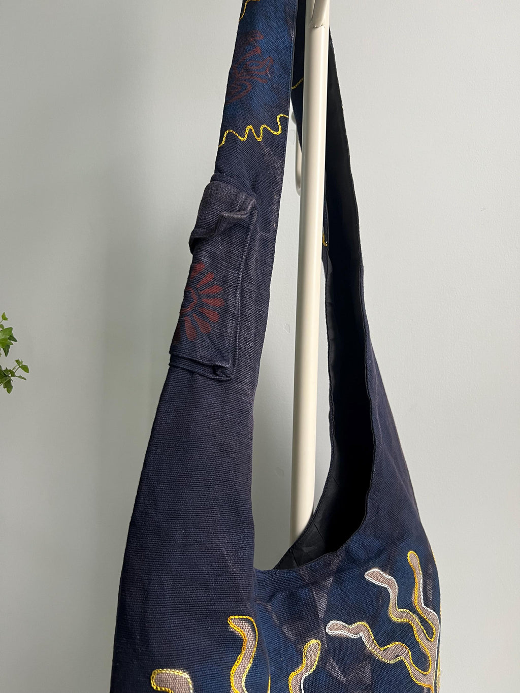 Hand Embroidered Sun Tote Bag – Boho Canvas Festival Beach Purse (Adjustable Strap)