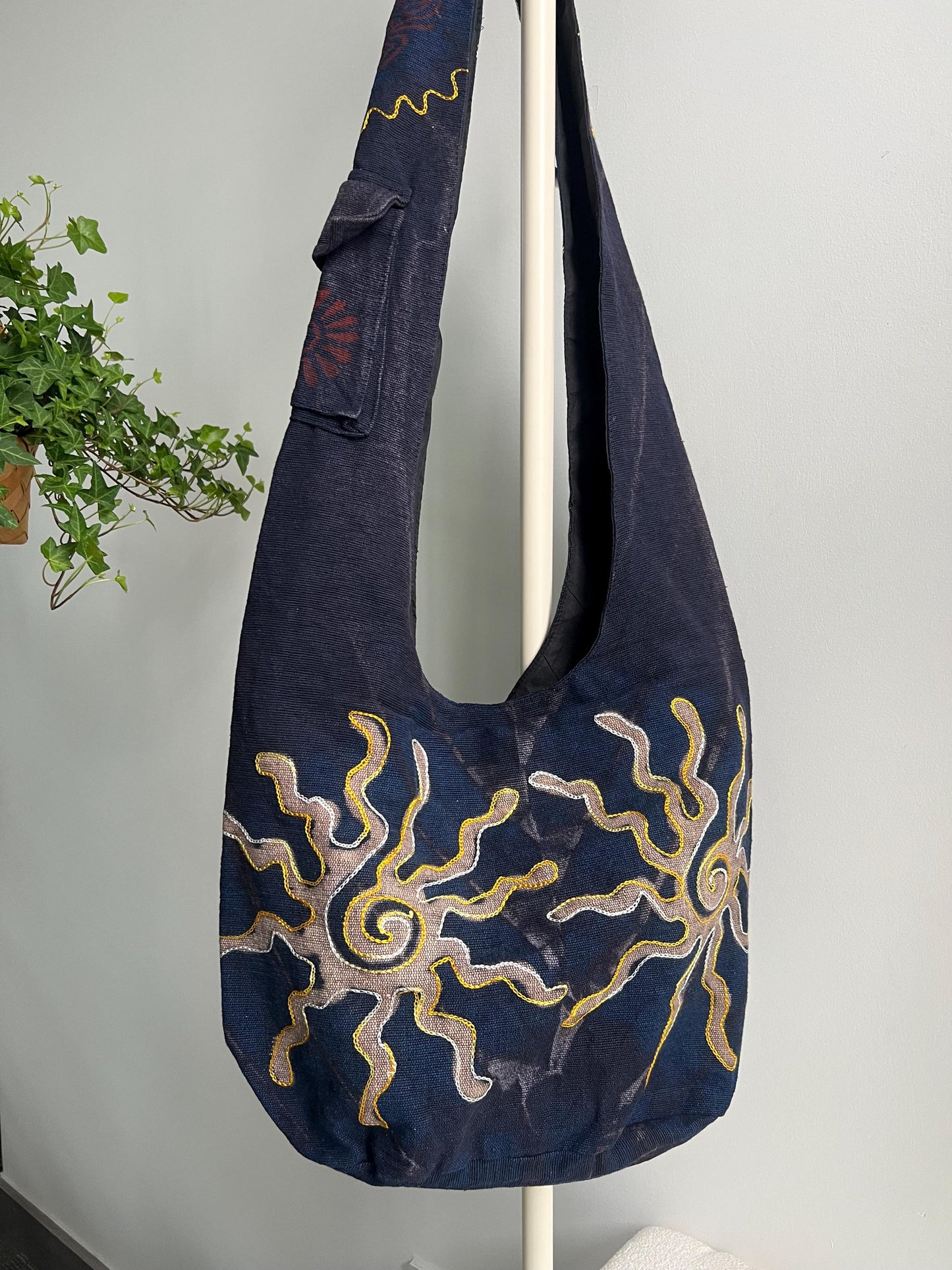 Hand Embroidered Sun Tote Bag – Boho Canvas Festival Beach Purse (Adjustable Strap)
